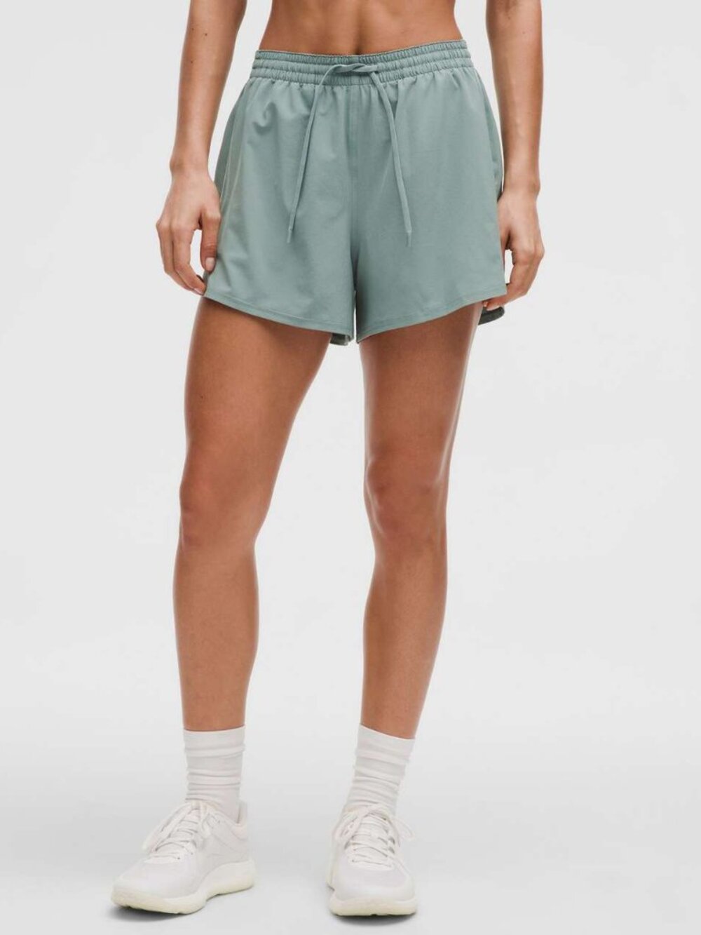 NWT lululemon lightweight relaxed short 3" long liner crater blue/sea mist sz 6